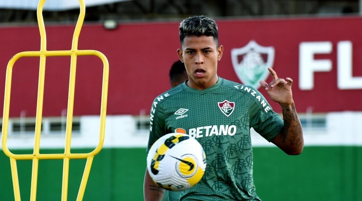 Foto: Mailson Santana/Fluminense FC/Divulgação - Matheus Martins: de volta após defender a Seleção Sub-20