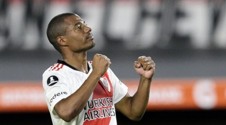 Foto: Fotobairesarg/AGIF - De La Cruz é desejado por vários clubes.