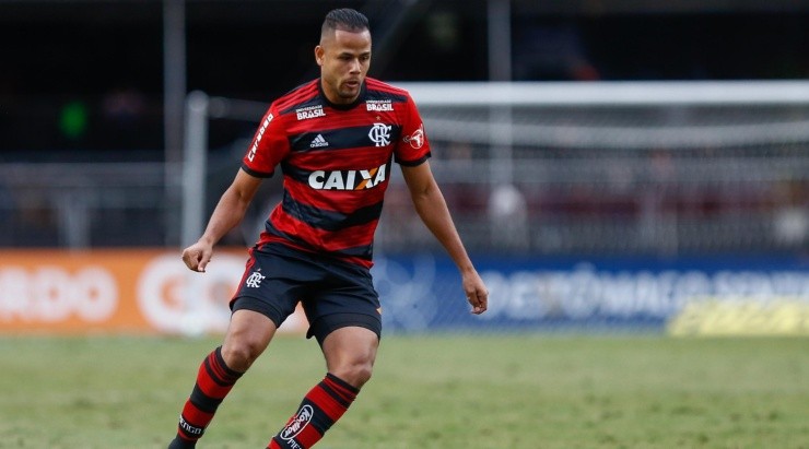 Marcello Zambrana/AGIF - Geuvânio em ação pelo Flamengo.