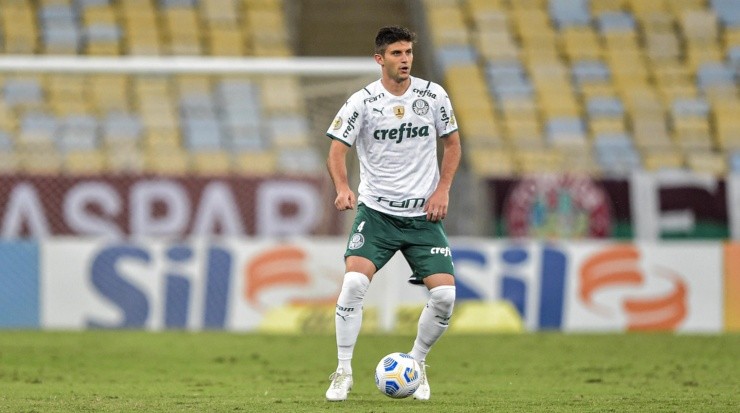 Foto: Thiago Ribeiro/AGIF - Defensor deve permanecer no Palmeiras.