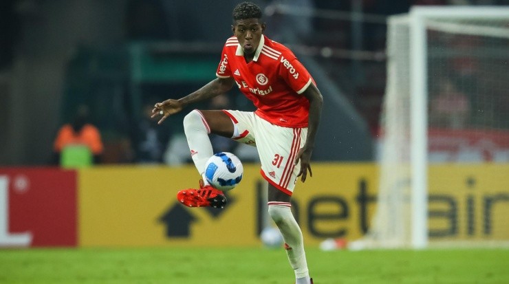 Pedro H. Tesch/AGIF - Inter quer manter Vitão. Pedro H. Tesch/AGIF - Inter quer manter Vitão.