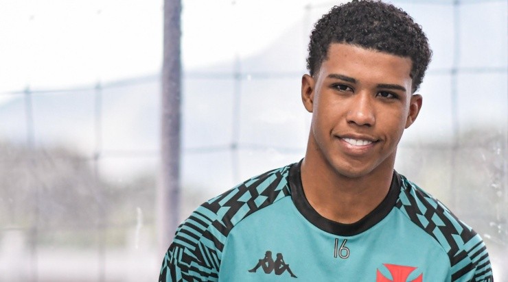 Foto: Thiago Ribeiro/AGIF - O jovem ainda não renovou seu contrato com o Vasco