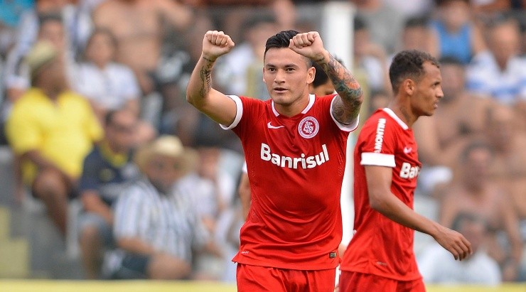 Foto: Mauro Horita/AGIF - O volante quer voltar a vestir a camisa do Inter