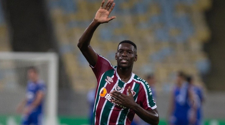Foto: Fluminense/Divulgação - O jovem se despediu da torcida no Maracanã neste meio de semana