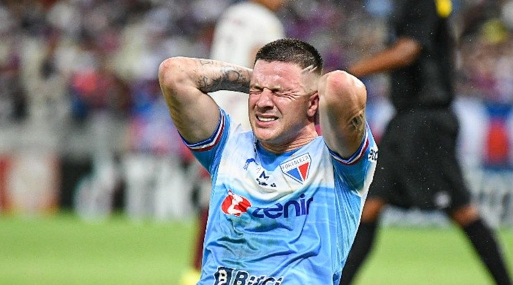 Foto: Kely Pereira/AGIF - Kayser foi descartado por Romildo.