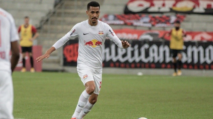 Robson Mafra/AGIF - Weverson está sendo negociado pelo Bragantino. 