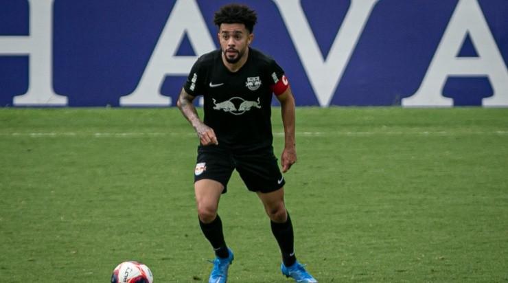 Rebeca Reis/AGIF - Claudinho quando atuava pelo RB Bragantino. Rebeca Reis/AGIF - Claudinho quando atuava pelo RB Bragantino.