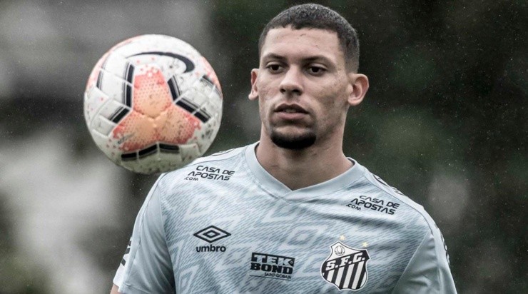 Rueda vetou a saída de Alex para o futebol português. Foto: Ivan Storti/ Santos FC