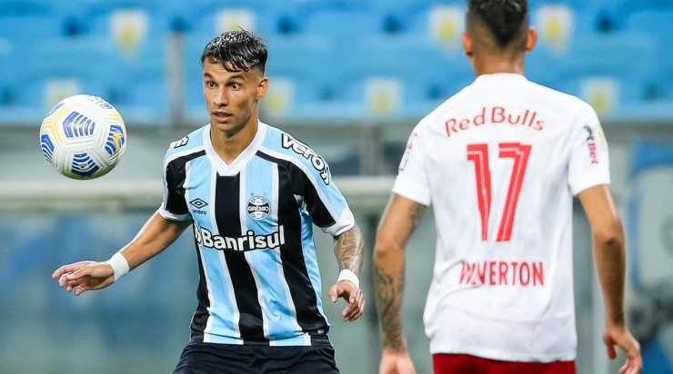 Foto: Pedro H. Tesch/AGIF - O atacante ainda busca desencantar pelo Grêmio no ano