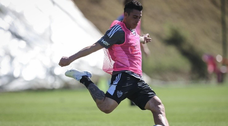 Foto: Pedro Souza / Atlético / Divulgação - O atacante assinou com o Atlético até 2026