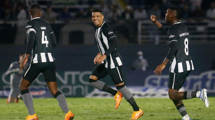 Foto: Vitor Silva/Botafogo/Divulgação - Com gol de Vinícius Lopes, Glorioso venceu em Bragança Paulista
