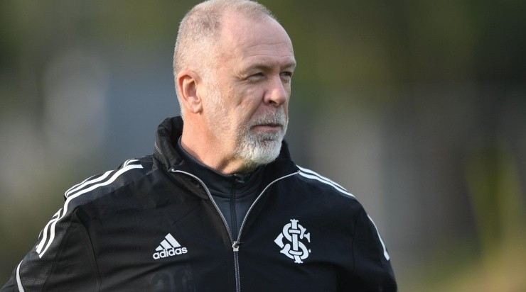 Foto: Ricardo Duarte/Internacional/Divulgação - Mano Menezes: técnico aposta na recuperação dos dois jogadores