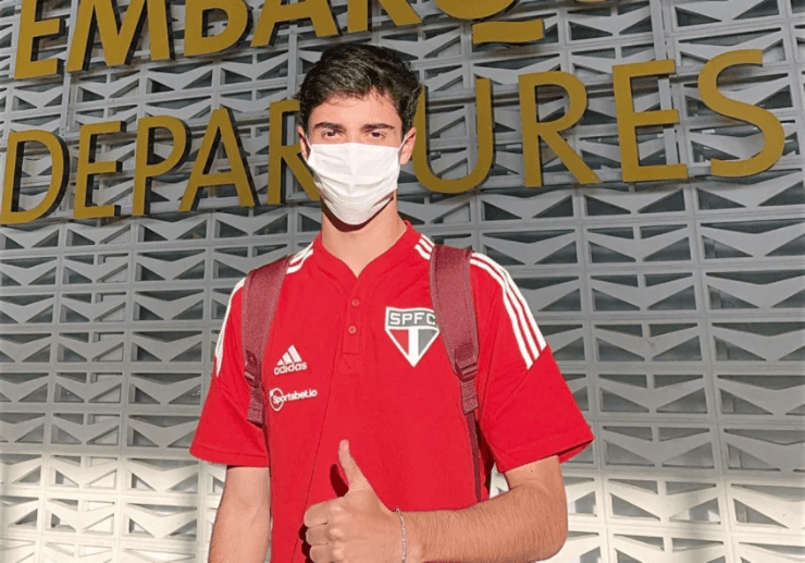 O jogador integra a equipe sub-20 do São Paulo (Foto: Divulgação / São Paulo FC)