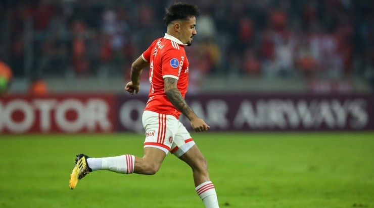  Pedro H. Tesch/AGIF - Heitor será o suplente de Bustos. 