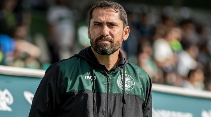 Foto: Robson Mafra/AGIF - Morínigo: técnico já confirmou o substituto do defensor