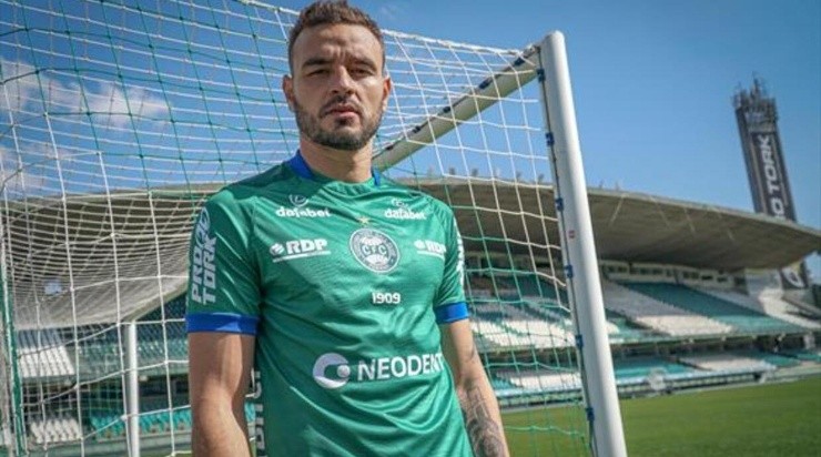 Foto: Divulgação/Coritiba - O goleiro nunca atuou profissionalmente no Brasil