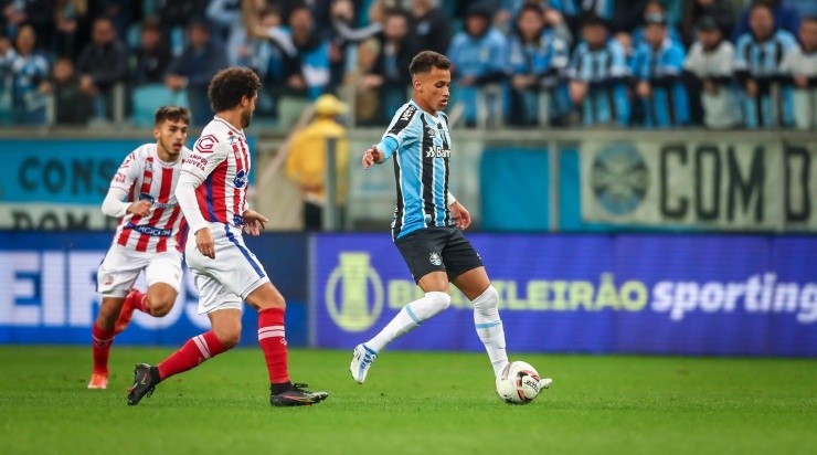 Foto: Lucas Uebel/Grêmio/Divulgação - Bitello: jovem quer seguir como titular do Tricolor