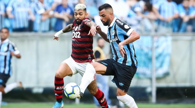 Foto: Pedro H. Tesch/AGIF - Maicon relembrou a goleada sofrida para o Flamengo.