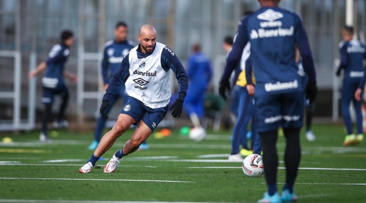 Foto: Lucas Uebel/Grêmio/Divulgação - Thaciano: meia está de volta ao Grêmio após empréstimo