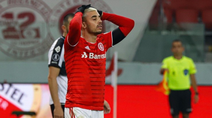 Foto: Maxi Franzoi/AGIF - O atacante não quis retornar ao Inter