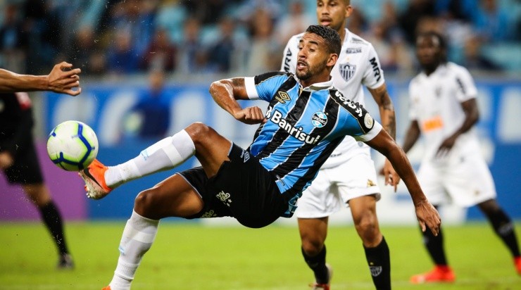 Foto: Pedro H. Tesch/AGIF - Michel: fora dos planos do Grêmio