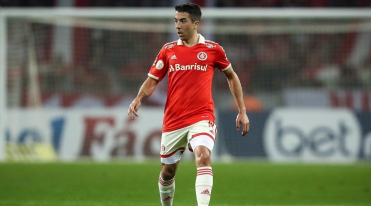 Foto: Pedro H. Tesch/AGIF - Carlos de Pena: uruguaio ganhou elogios do técnico do São Paulo