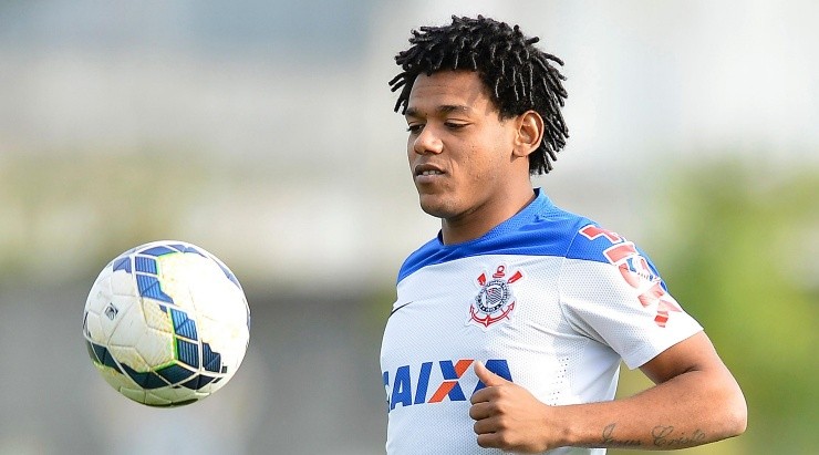 Foto: Mauro Horita/AGIF - Atacante é sempre lembrado pelas provocações ao Palmeiras.