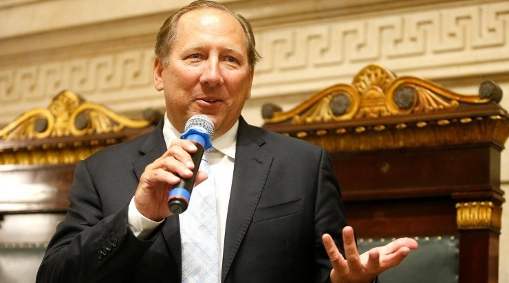 Foto: Vitor Silva/Botafogo/Divulgação - Gestão de Textor busca reforços, mas tem outros assuntos em pauta