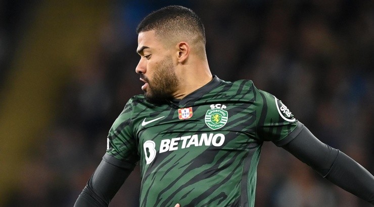 (Photo by Shaun Botterill/Getty Images) - Tabata ficou mais longe do Palmeiras.