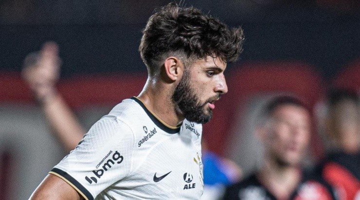 Foto: Heber Gomes/AGIF - VP não gostou de Yuri e Guedes juntos, especialmente defensivamente.