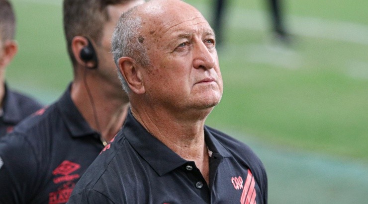 Foto: Renan Oliveira/AGIF - O treinador explicou a estratégia do Furacão no 1º jogo