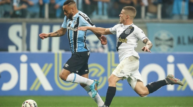 Foto: Pedro H. Tesch/AGIF - Guilherme: atacante deve ser o substituto de Ferreira no Grêmio