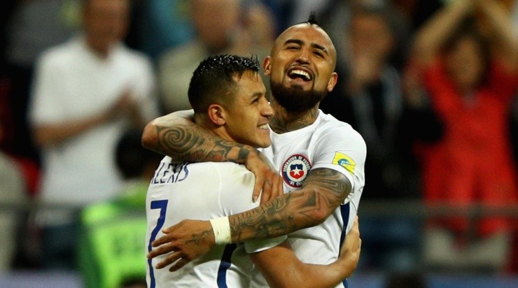 (Photo by Ian Walton/Getty Images) - Sánchez não deve ser contratado pelo Flamengo para jogar com Vidal.