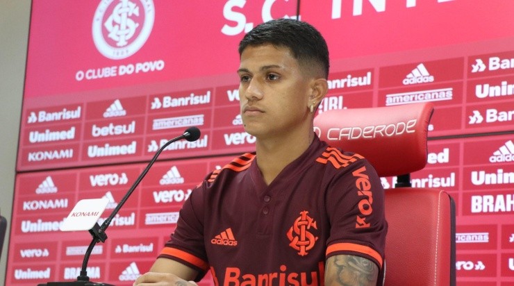 Foto: Ricardo Duarte/Internacional/Divulgação - Gustavo Maia: jovem está sem espaço com Mano Menezes no Colorado