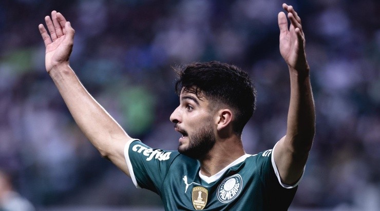 Foto: Ettore Chiereguini/AGIF - Flaco López será titular diante do Galo.