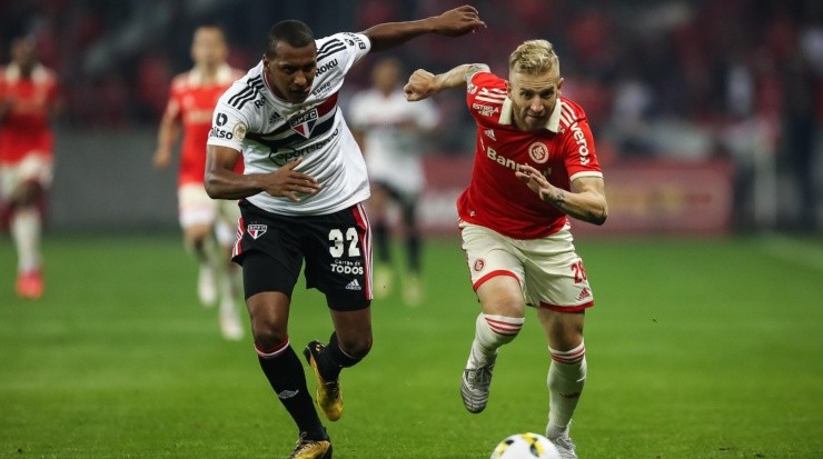Foto: Pedro H. Tesch/AGIF - Luizão: zagueiro quer renovar seu contrato com o São Paulo Foto: Pedro H. Tesch/AGIF - Luizão: zagueiro quer renovar seu contrato com o São Paulo