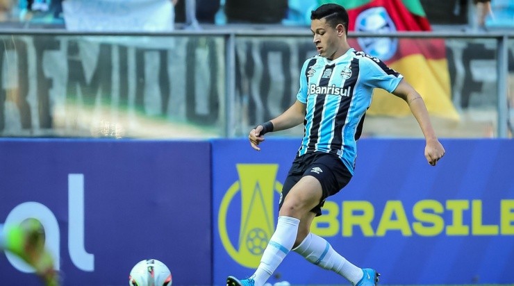 Pedro H. Tesch/AGIF - Natã pelo Grêmio.