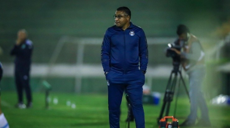 Foto: Lucas Uebel/Grêmio/Divulgação - Roger Machado: técnico está bem avaliado pela diretoria