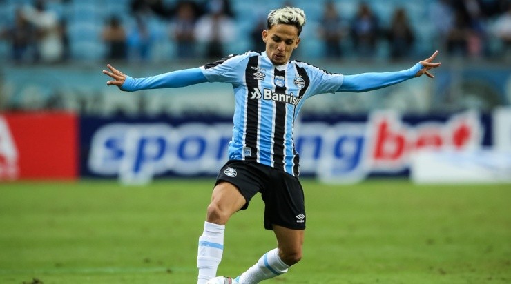  Pedro H. Tesch/AGIF - Gabriel Teixeira pelo Grêmio. 