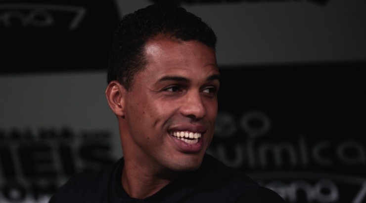 Foto: Ettore Chiereguini/AGIF - Fernando Lázaro vai ajudar Tite. Foto: Ettore Chiereguini/AGIF - Fernando Lázaro vai ajudar Tite.