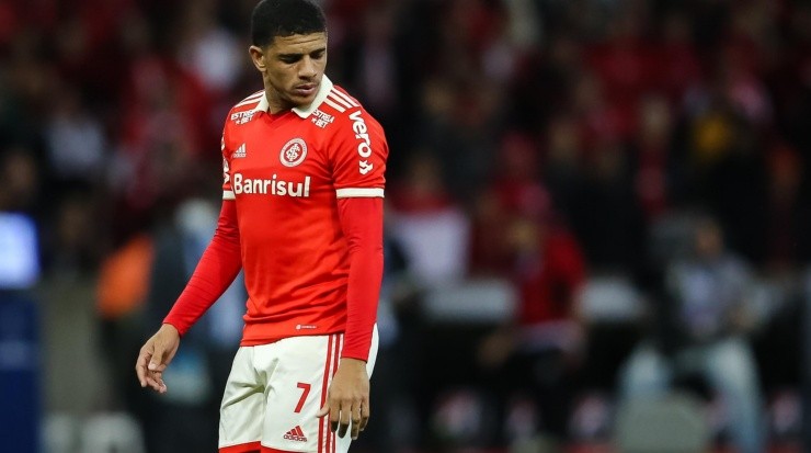 Foto: Pedro H. Tesch/AGIF - Taison: camisa 7 não entrou bem diante do Melgar