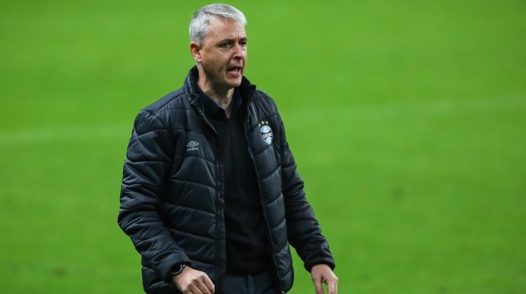 Foto: Pedro H. Tesch/AGIF - O treinador foi demitido do Grêmio após início ruim no Brasileirão