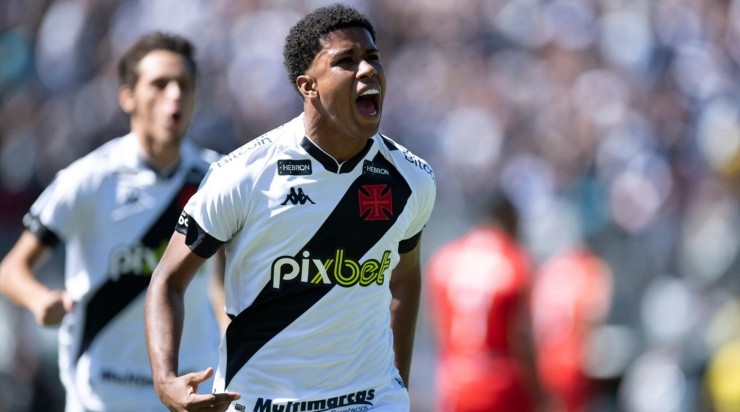 Foto: Jorge Rodrigues/AGIF - O contrato do volante termina em agosto de 2023