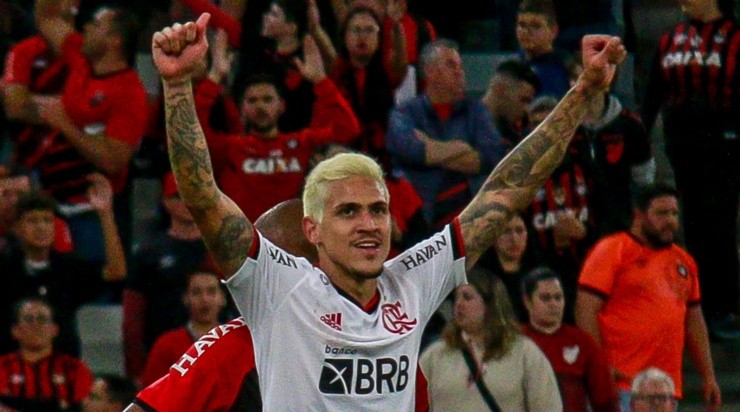 Foto: Gabriel Machado/AGIF - Pedro marcou um gol de placa. Foto: Gabriel Machado/AGIF - Pedro marcou um gol de placa.