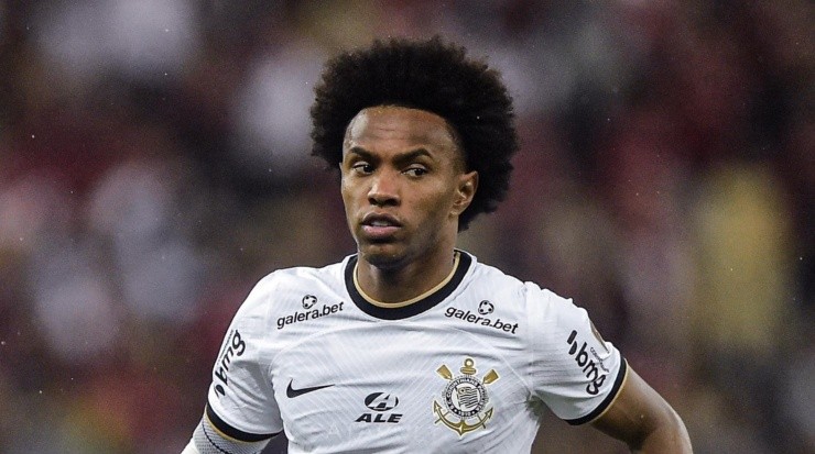 Foto: Thiago Ribeiro/AGIF - Willian saiu pela porta dos fundos.