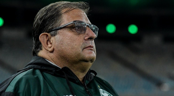 Foto: Thiago Ribeiro/AGIF - Guto Ferreira: técnico estreou com derrota no Coritiba Foto: Thiago Ribeiro/AGIF - Guto Ferreira: técnico estreou com derrota no Coritiba