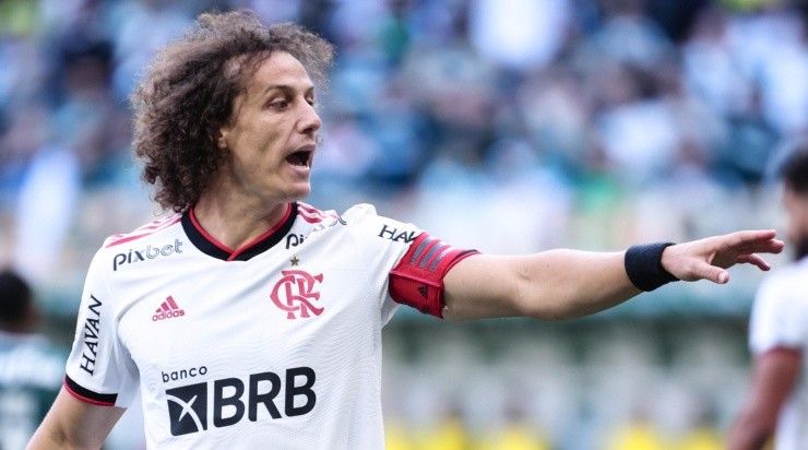 Foto: Ettore Chiereguini/AGIF - Sampaoli chegou a conversar com David Luiz. Foto: Ettore Chiereguini/AGIF - Sampaoli chegou a conversar com David Luiz.