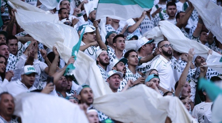 Foto: Ettore Chiereguini/AGIF - Torcida não aceitou o flamenguista no mesmo setor.