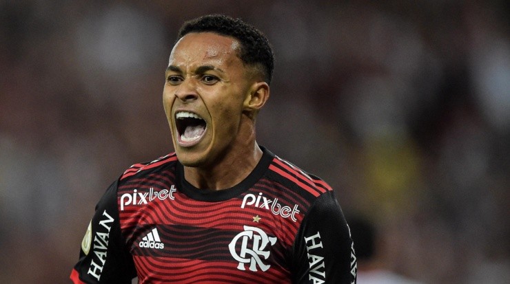 Foto: Thiago Ribeiro/AGIF - Lázaro pode ser vendido caso a proposta aumente.