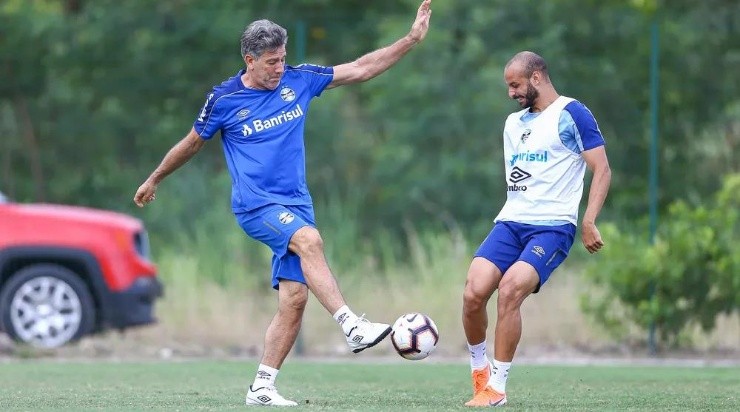 Foto: Lucas Uebel / Grêmio / Divulgação - Renato e Thaciano: dupla teve ótima relação no Grêmio